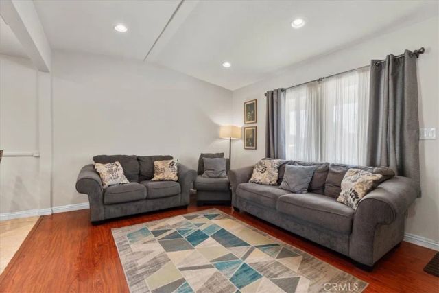 19319 E Greenhaven, Covina, CA 91722