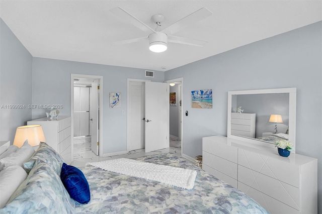 580 Egret Dr 303, Hallandale Beach, FL 33009