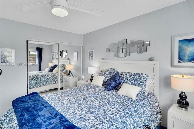 580 Egret Dr 303, Hallandale Beach, FL 33009