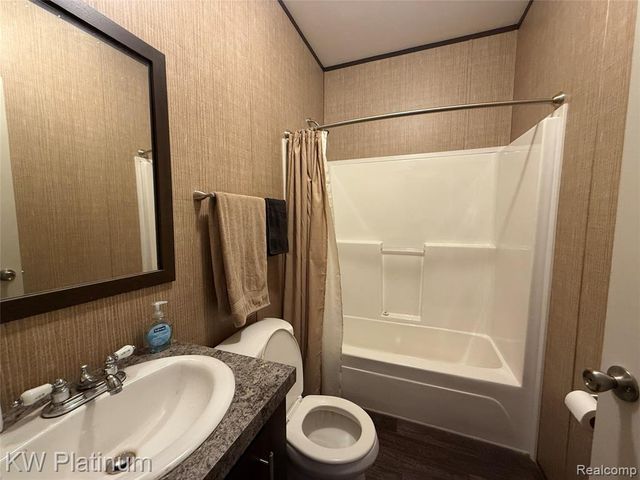 29927 Guilford Circle, Chesterfield, MI 48051