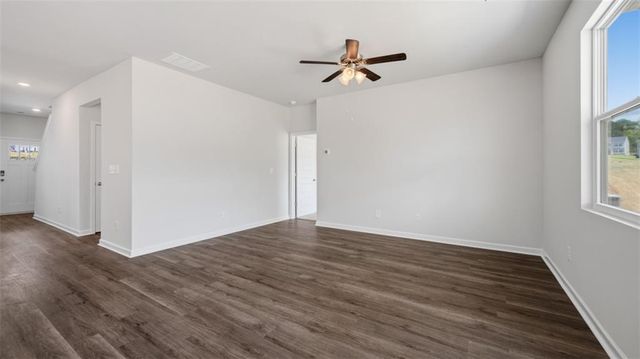 631 Great Salt Lane, Hoschton, GA 30548