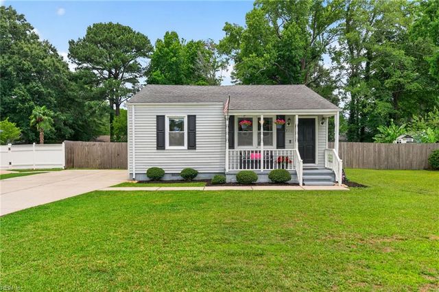 216 Marion DR, Chesapeake, VA 23322