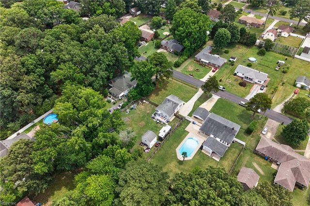 216 Marion DR, Chesapeake, VA 23322