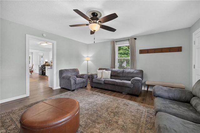 216 Marion DR, Chesapeake, VA 23322