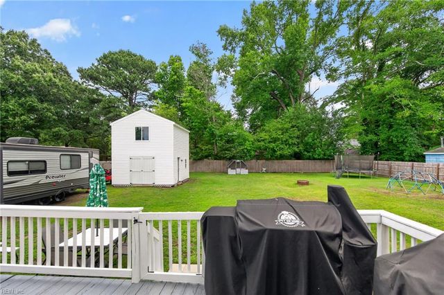 216 Marion DR, Chesapeake, VA 23322