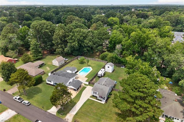 216 Marion DR, Chesapeake, VA 23322