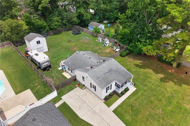 216 Marion DR, Chesapeake, VA 23322