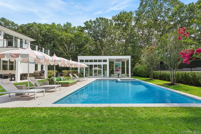 1552 Deerfield Road, Water Mill, NY 11976