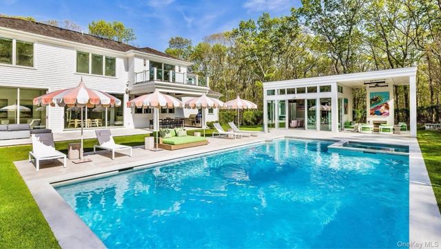 1552 Deerfield Road, Water Mill, NY 11976