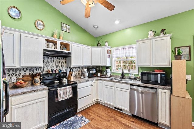 77 GREENWAY CV, Ruther Glen, VA 22546