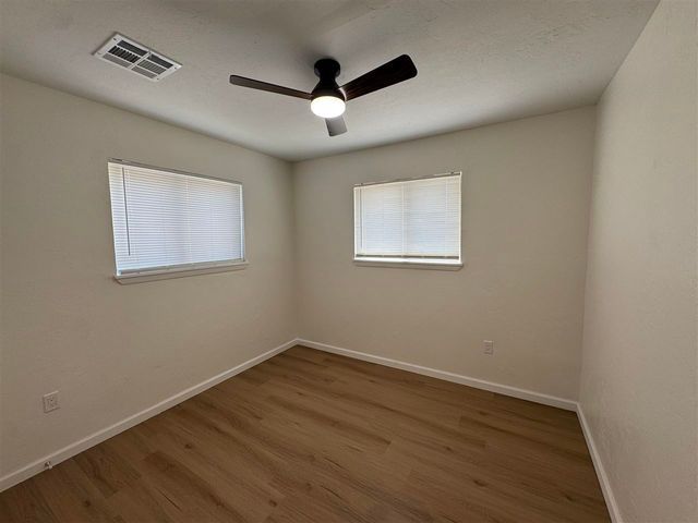 732 SW 46th St, Lawton, OK 73505