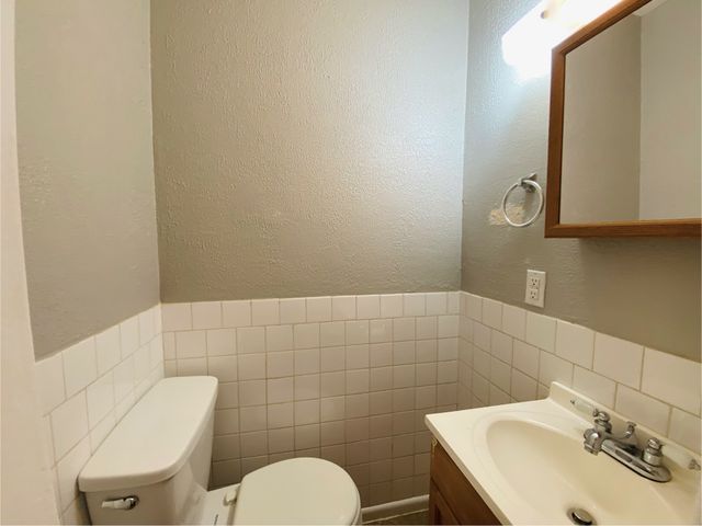 2114 Dunloe Avenue, Dallas, TX 75228