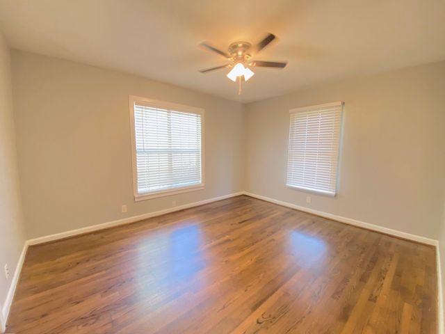 2114 Dunloe Avenue, Dallas, TX 75228