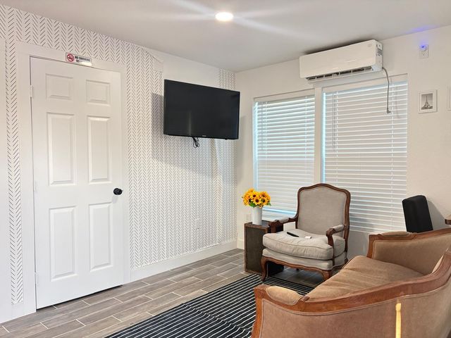 6707 Sherman Street 3, Houston, TX 77011