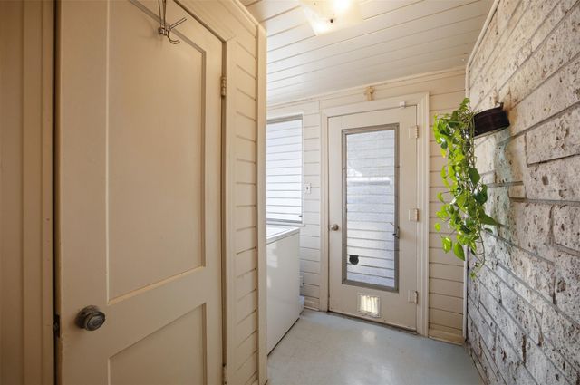 1030 E 44th ST, Austin, TX 78751