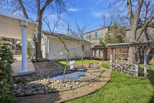 1030 E 44th ST, Austin, TX 78751