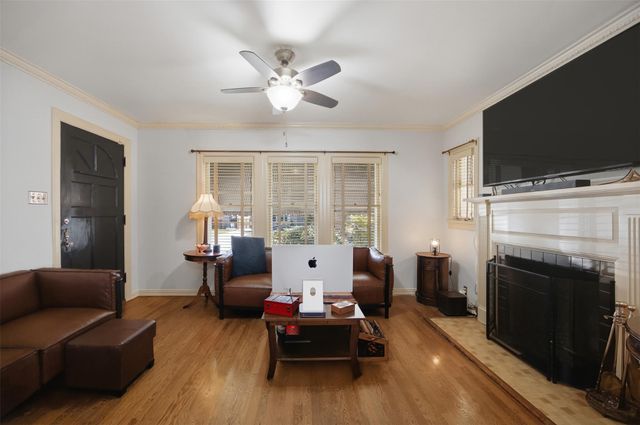 1030 E 44th ST, Austin, TX 78751