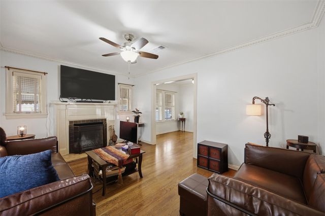 1030 E 44th ST, Austin, TX 78751