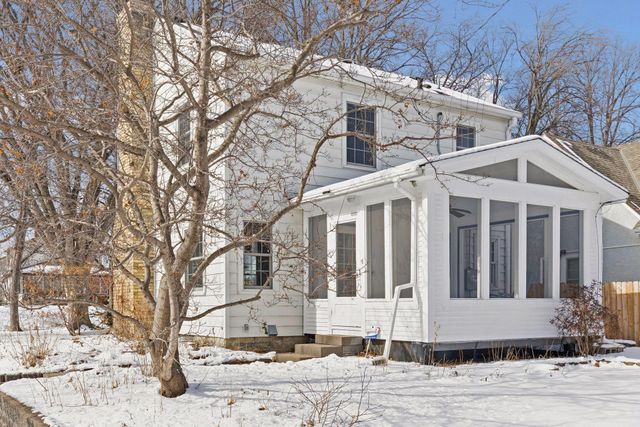 3700 Thomas Avenue N, Minneapolis, MN 55412