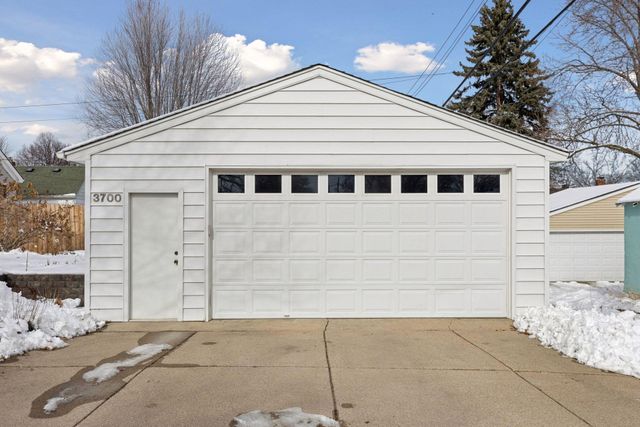 3700 Thomas Avenue N, Minneapolis, MN 55412