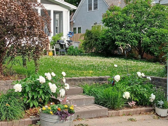 3700 Thomas Avenue N, Minneapolis, MN 55412