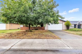 8018 Center Pkwy, Sacramento, CA 95823