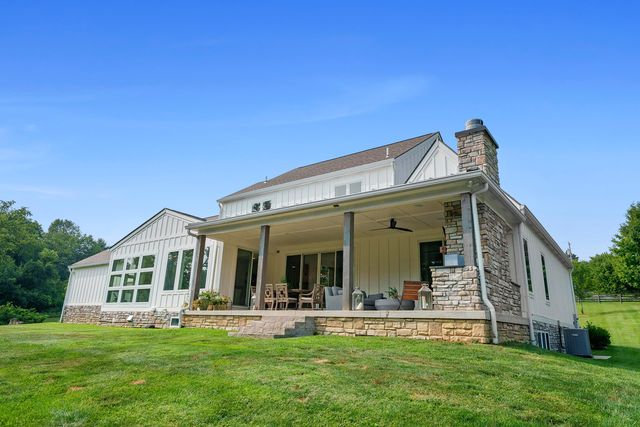 4181 Corner Road, Alexandria, OH 43001