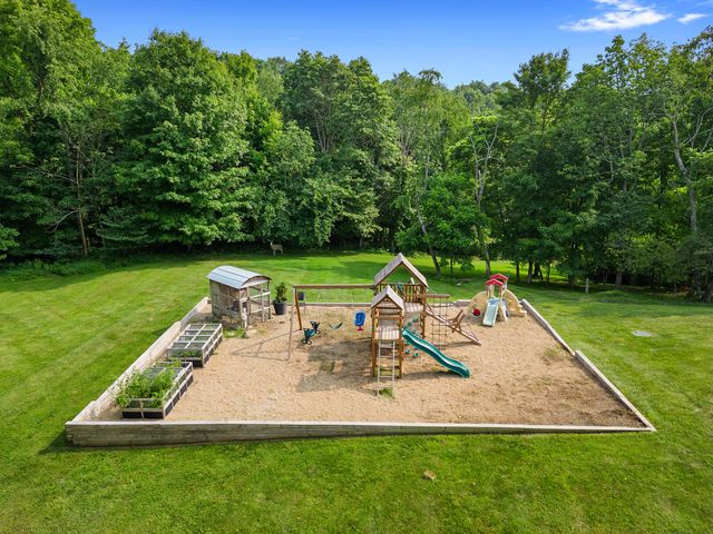 4181 Corner Road, Alexandria, OH 43001