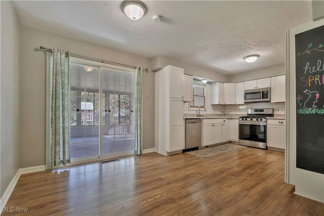 7086 Woodell Avenue NE, Canton, OH 44721