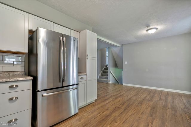 7086 Woodell Avenue NE, Canton, OH 44721