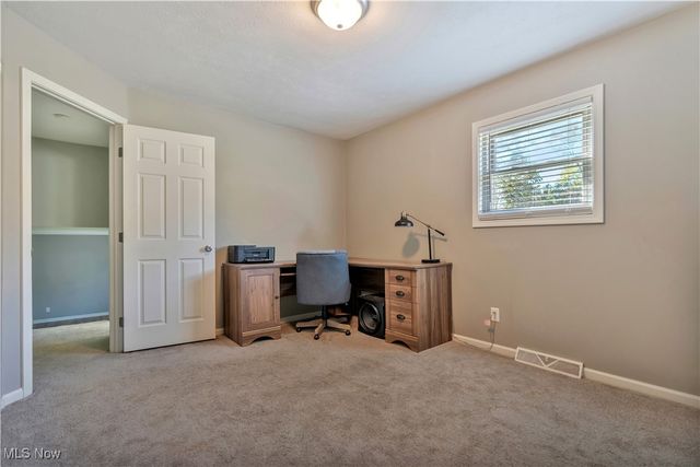 7086 Woodell Avenue NE, Canton, OH 44721