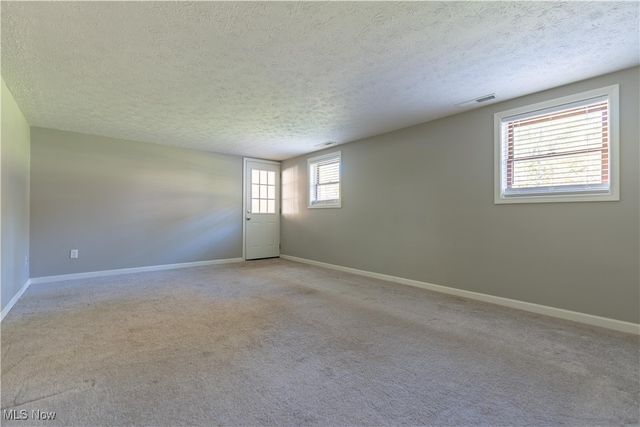 7086 Woodell Avenue NE, Canton, OH 44721