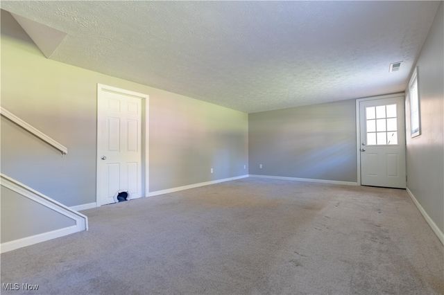 7086 Woodell Avenue NE, Canton, OH 44721