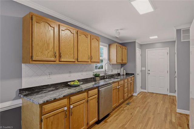 1866 Denise Lane, Winston-salem, NC 27127