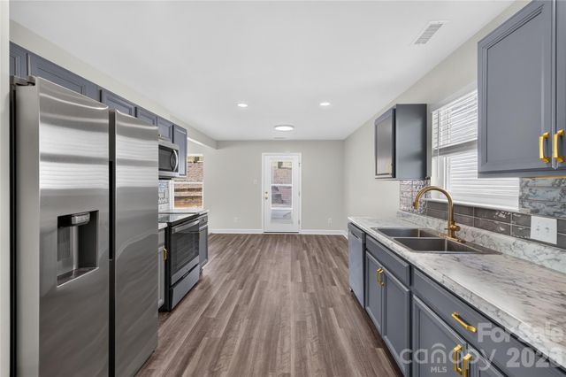 2629 Stream Bank Drive, Charlotte, NC 28269