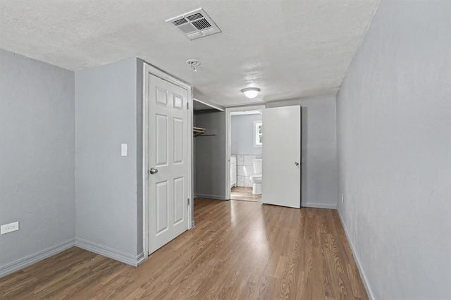 1720 SW 18th Street, Oklahoma City, OK 73108