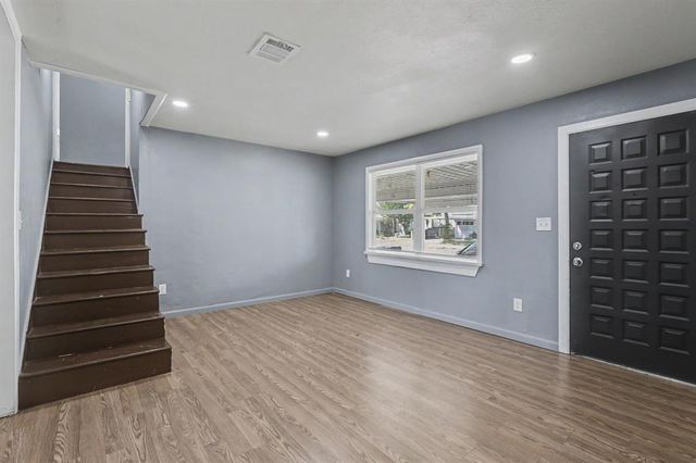 1720 SW 18th Street, Oklahoma City, OK 73108