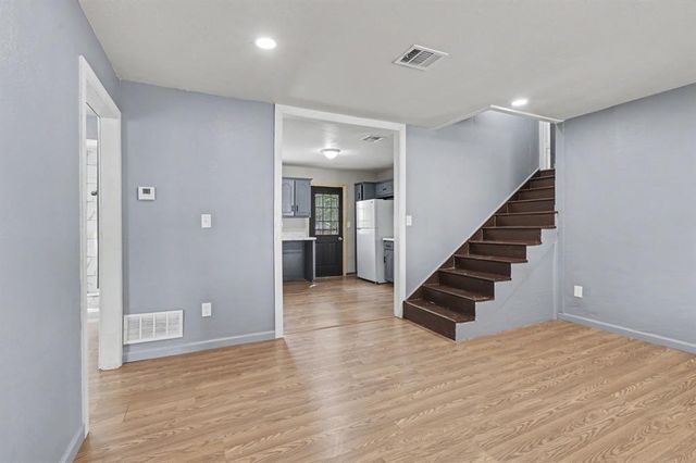 1720 SW 18th Street, Oklahoma City, OK 73108