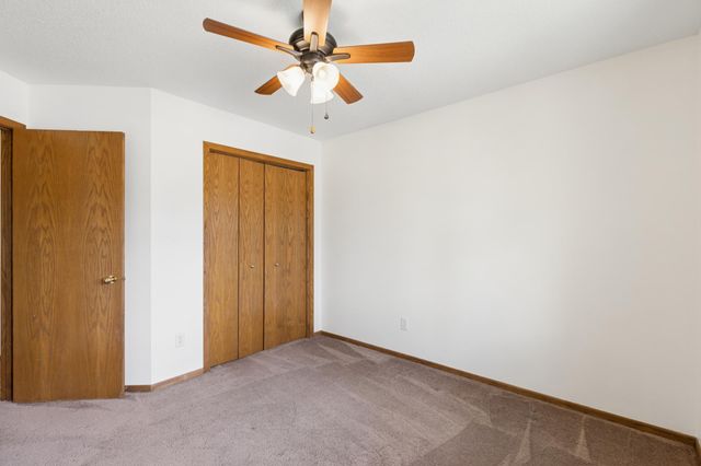 13522 Xavis St NW, Andover, MN 55304