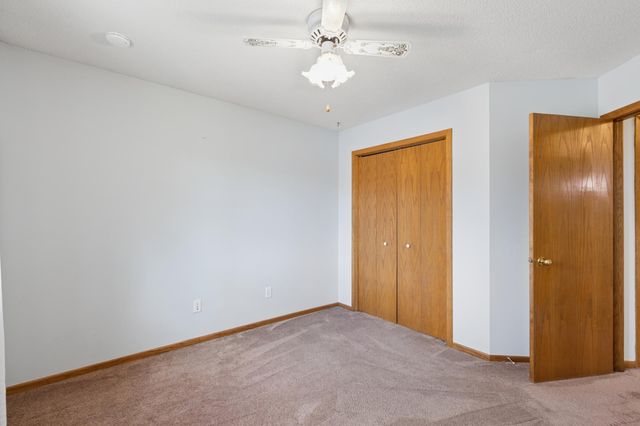 13522 Xavis St NW, Andover, MN 55304