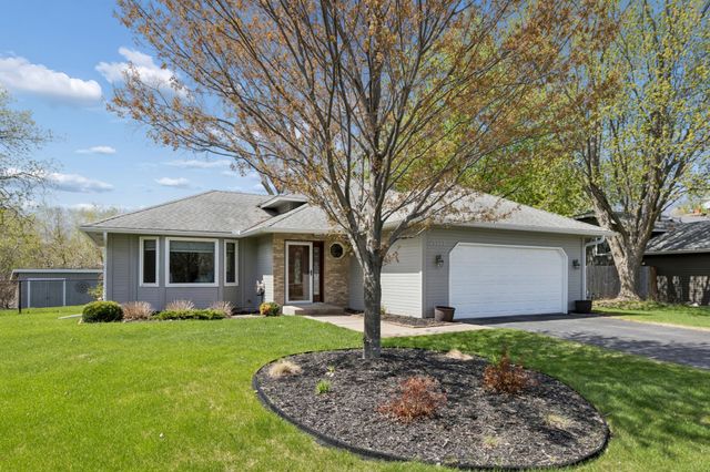 13522 Xavis St NW, Andover, MN 55304