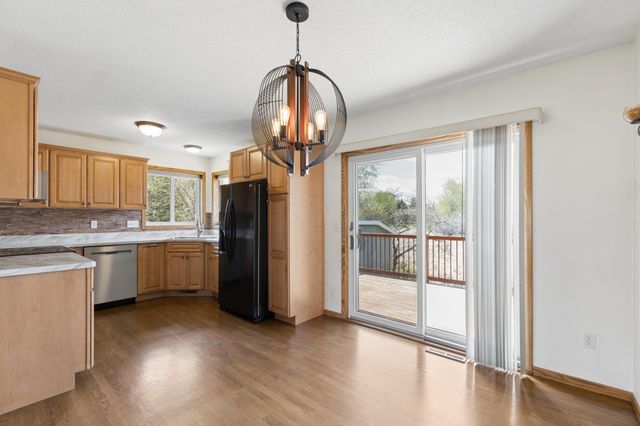 13522 Xavis St NW, Andover, MN 55304