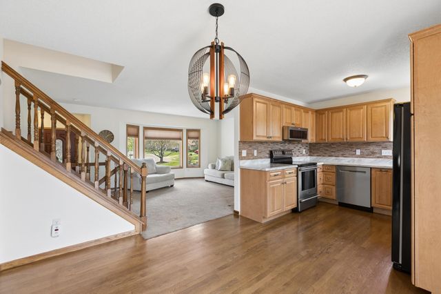 13522 Xavis St NW, Andover, MN 55304
