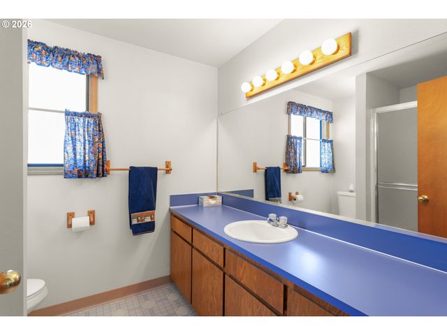 628 Se 33RD Ct, Hillsboro, OR 97123