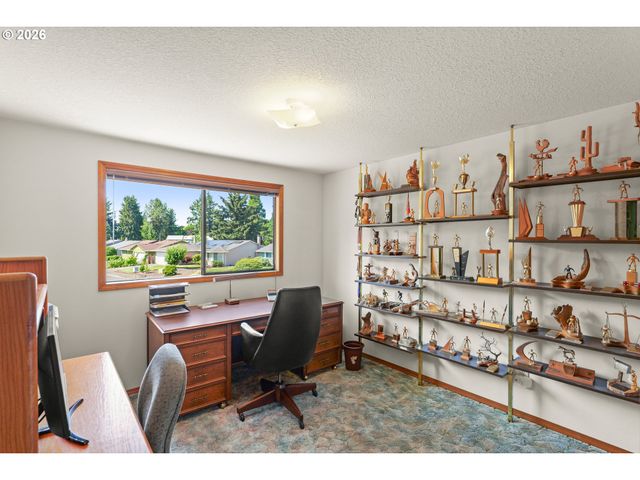 628 Se 33RD Ct, Hillsboro, OR 97123