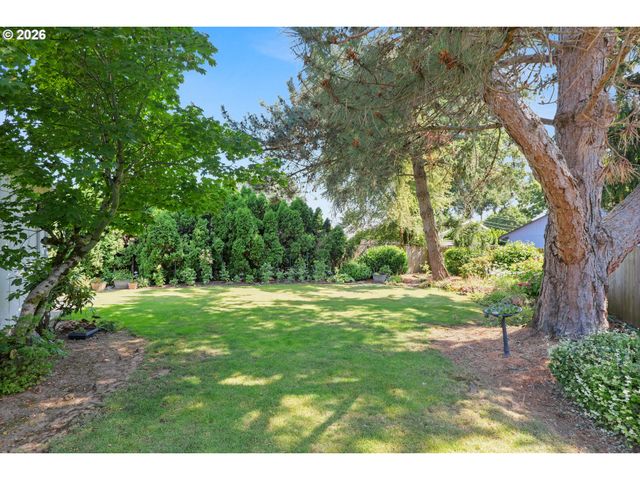 628 Se 33RD Ct, Hillsboro, OR 97123