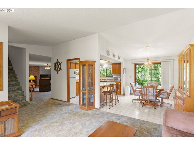 628 Se 33RD Ct, Hillsboro, OR 97123