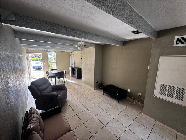 1519 CLUB CIR, Lakeshore, FL 33854