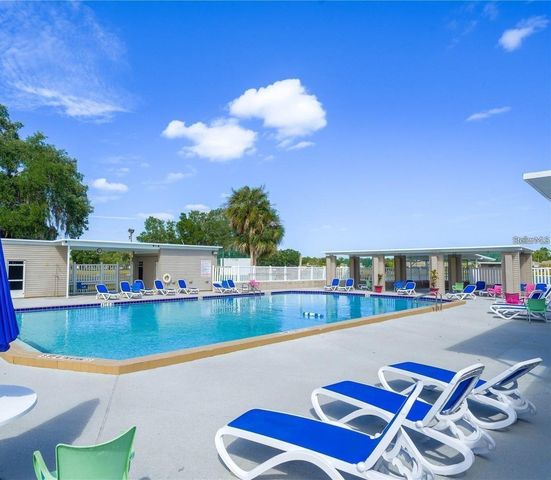 1519 CLUB CIR, Lakeshore, FL 33854