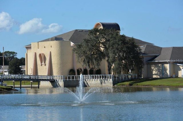 1519 CLUB CIR, Lakeshore, FL 33854